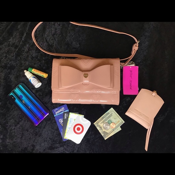 Betsey Johnson Handbags - New Betsy Johnson Crossbody